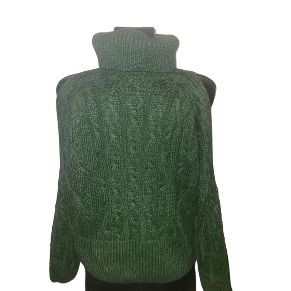 Suzy Shier Forest Green Knit Cold Shoulder Turtleneck Sweater M - Picture 6 of 8